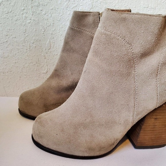 Jeffrey Campbell Ankle Boots Womens Size 6 Hanger Taupe Suede Heel Zip Booties - Picture 7 of 12